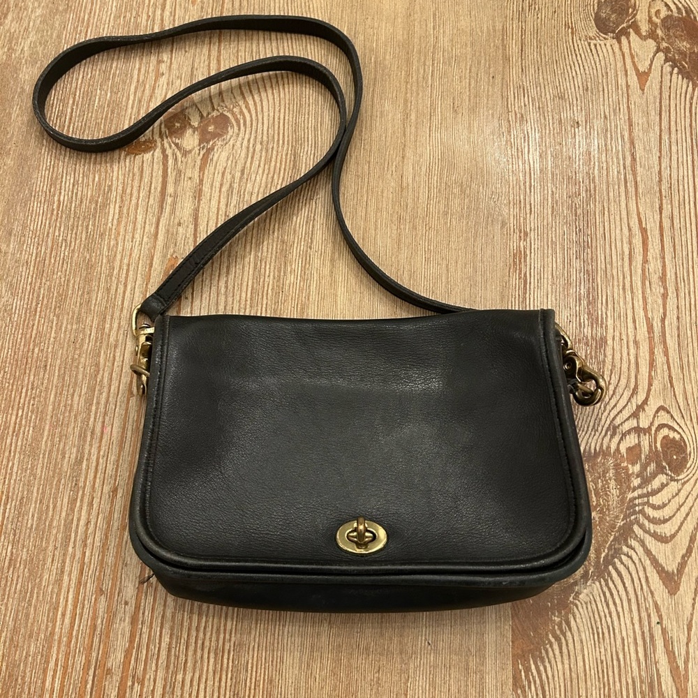 Vintage 1980’s Coach Crossbody Bag